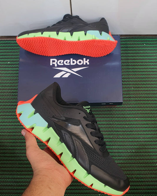 Reebok Zig Daynamica Black - First Copy 7A Sneakers - ShoesBox India