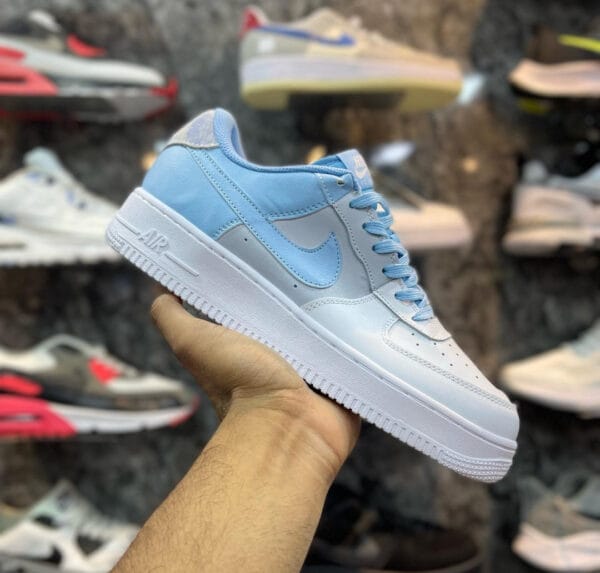 Nike Airforce 1 Low Snow Sky